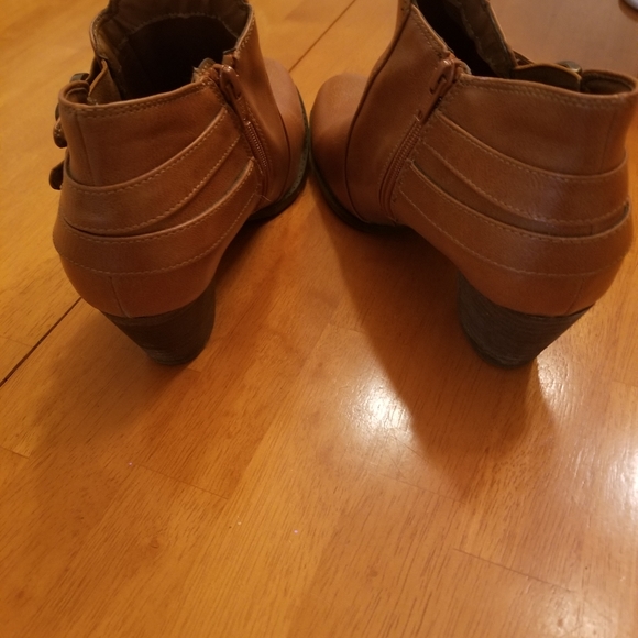 Booties - Picture 4 of 5